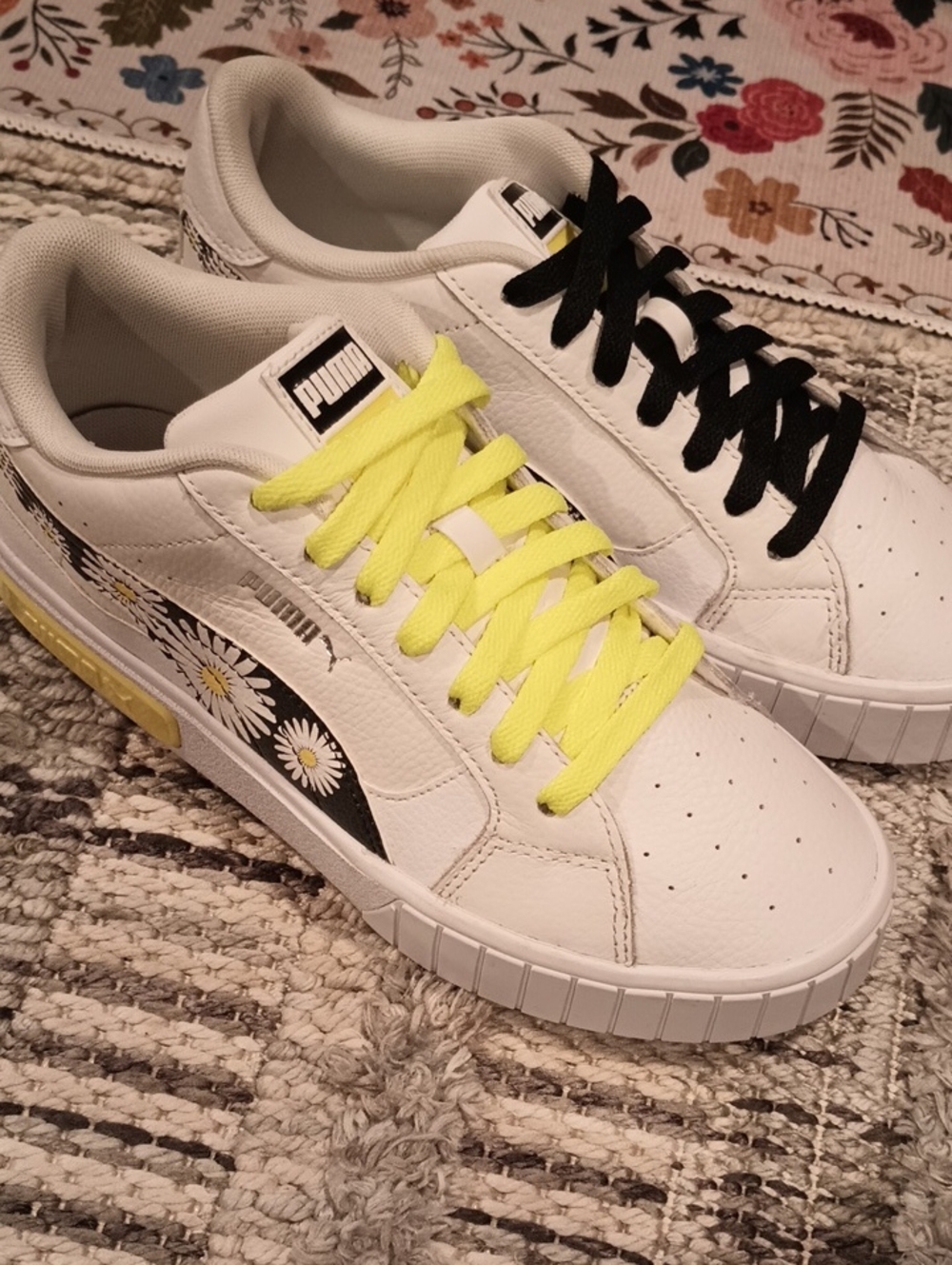 PUMA Cali Star "Daisies" White Yellow Floral Sneakers Size 8